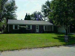 9394 Candy Ln, Cincinnati, OH 45231 photo 1