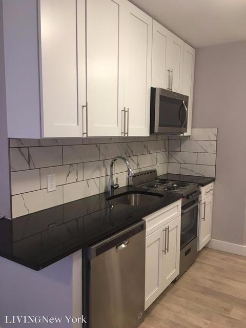 4334 Terrace Dr, Cincinnati, OH 45245 photo 4