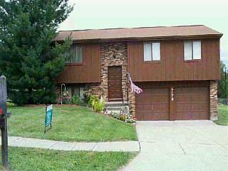 4178 Edinburgh Dr, Cincinnati, OH 45245 photo 2