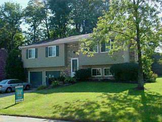 1475 Hazelgrove Dr, Cincinnati, OH 45240 photo 1