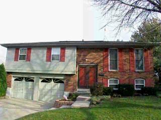 1810 Fallbrook Ln, Cincinnati, OH 45240 photo 1