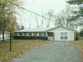 738 Augcliffe Dr, Cincinnati, OH 45245 photo 1
