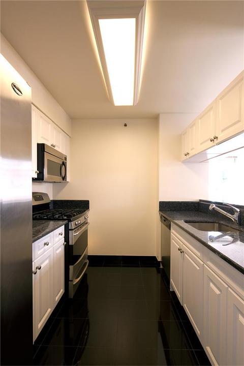 5900 Cambridge Ave, Cincinnati, OH 45230 photo 2