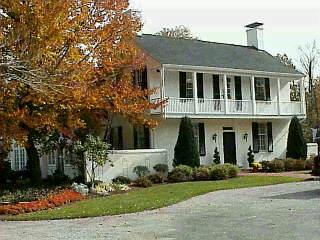 5000 Drake Rd, Cincinnati, OH 45243 photo 2