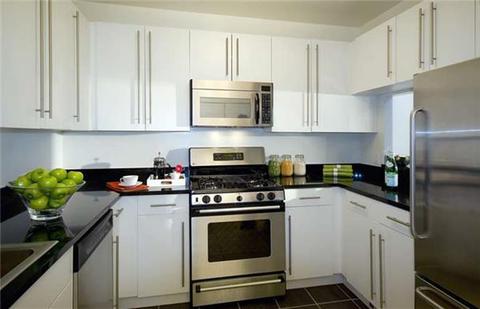 5000 Drake Rd, Cincinnati, OH 45243 photo 9