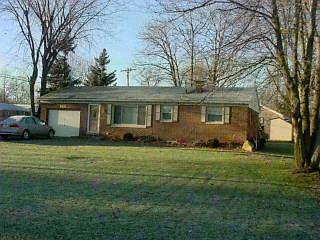7406 Willow Dr, Blanchester, OH 45107 photo 1