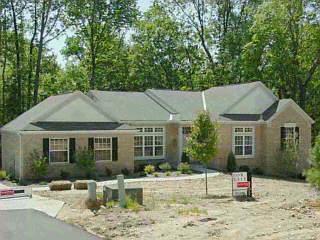 805 Dorgene Ln, Cincinnati, OH 45244 photo 1