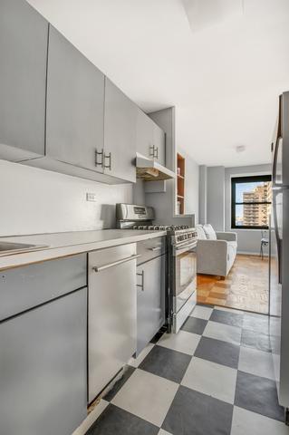 5960 Colerain Ave #10, Cincinnati, OH 45239 photo 5