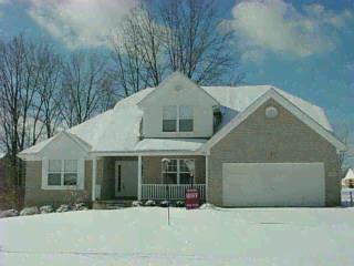 4057 Lenox Dr, Cincinnati, OH 45245 photo 1
