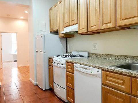 4933 Duebber Dr, Cincinnati, OH 45238 photo 1