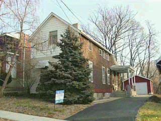 4628 Chickering Ave, Cincinnati, OH 45232 photo 2