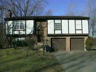 631 Terrace View Dr, Cincinnati, OH 45255 photo 3