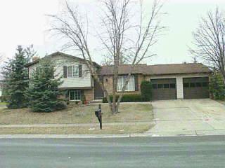 8785 Dover Dr, Maineville, OH 45039 photo 1