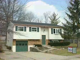 732 Winding Way, Cincinnati, OH 45245 photo 1