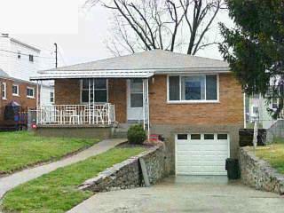 8357 Bobolink Dr, Cincinnati, OH 45231 photo 1