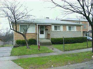 2832 Westknolls La, Cincinnati, OH 45211 photo 3