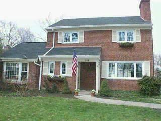6708 Miami Bluff Dr, Mariemont, OH 45227 photo 1