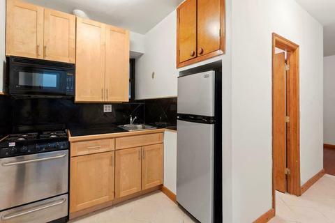 2934 Temple Ave, Cincinnati, OH 45211 photo 1