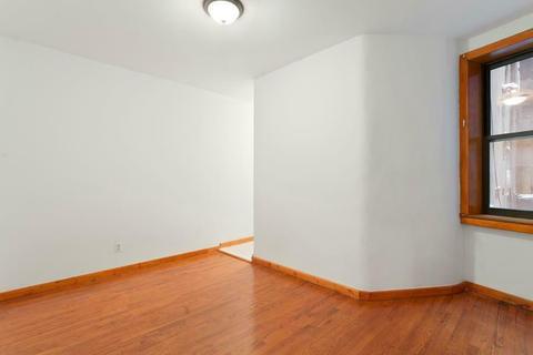2934 Temple Ave, Cincinnati, OH 45211 photo 2