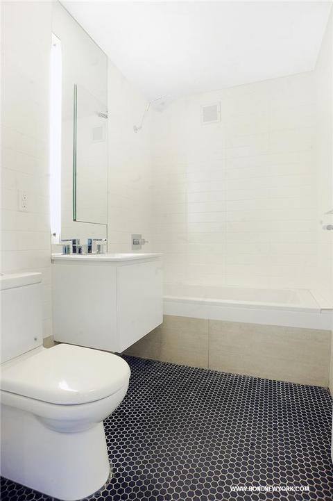 8592 Sunlight Dr, Cincinnati, OH 45231 photo 5