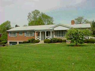 966 Springbrook Dr, Cincinnati, OH 45224 photo 1