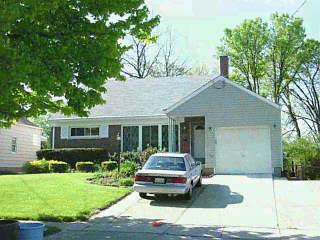 1007 Hempstead Dr, Cincinnati, OH 45231 photo 1