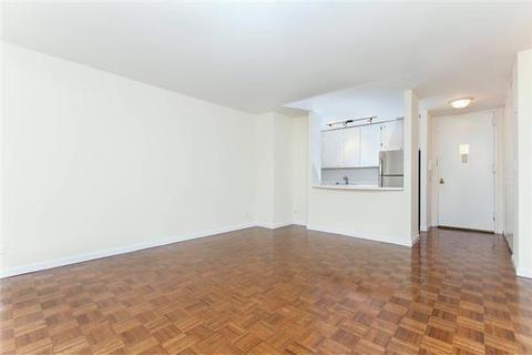3241 Koenig Ave, Cincinnati, OH 45211 photo 2