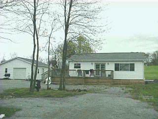 694 Pratt Rd, Blanchester, OH 45107 photo 3