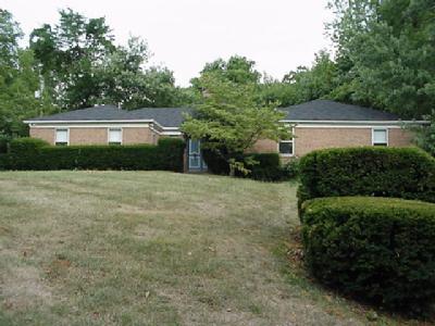 453 Beechtree Dr, Cincinnati, OH 45224 photo 1
