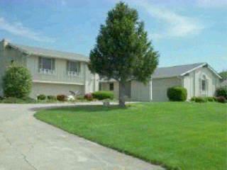 2718 Timberman Rd, Hamilton, OH 45013 photo 3
