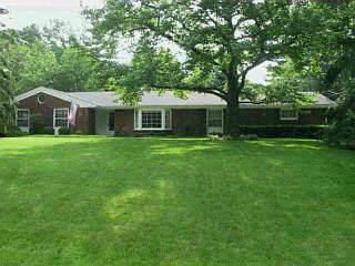 9694 Beech Dr, Cincinnati, OH 45231 photo 3
