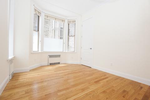 7516 Anthonywayne A, Cincinnati, OH 45216 photo 5