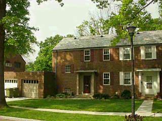 19 Bachman St, Greenhills, OH 45218 photo 1