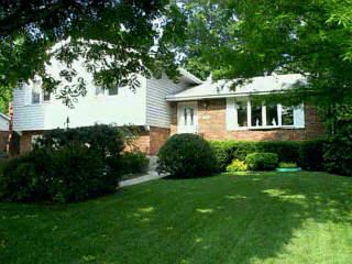 9435 Galecrest Dr, Cincinnati, OH 45231 photo 1