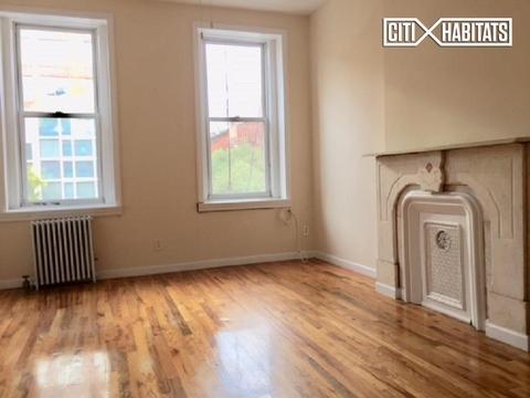 2804 Baker Ave, Cincinnati, OH 45211 photo 1