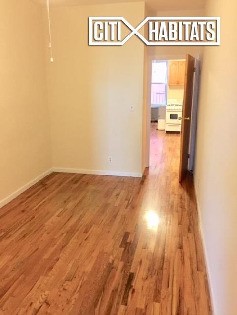 2804 Baker Ave, Cincinnati, OH 45211 photo 2