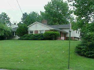 5601 Mapleridge Dr, Cincinnati, OH 45227 photo 1