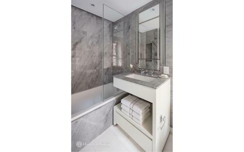673 Holiday, Cincinnati, OH 45245 photo 10