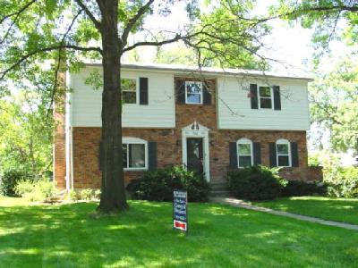 1051 Timber Trl, Cincinnati, OH 45224 photo 1