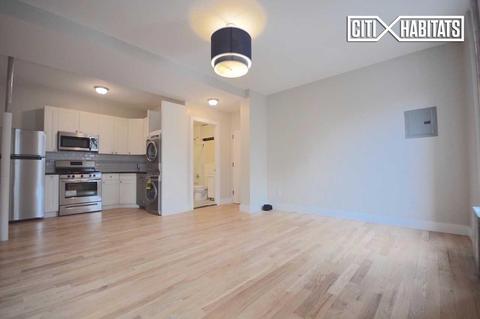 7016 Hamilton Ave, Cincinnati, OH 45231 photo 1