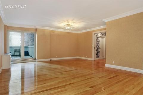 210 Silverspring Dr, Cincinnati, OH 45238 photo 1
