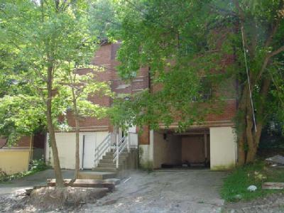 3148 Gobel Ave, Cincinnati, OH 45211 photo 1