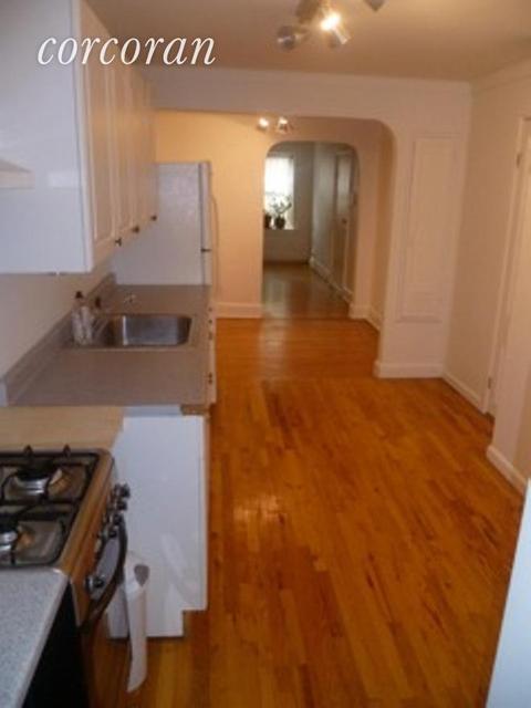 74 Riddle Rd, Woodlawn, OH 45215 photo 4