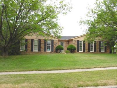 1870 Fullerton Dr, Cincinnati, OH 45240 photo 3