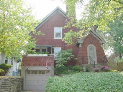 1012 Omar Pl, Cincinnati, OH 45208 photo 3