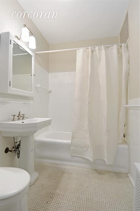 4606 River Rd, Cincinnati, OH 45204 photo 5