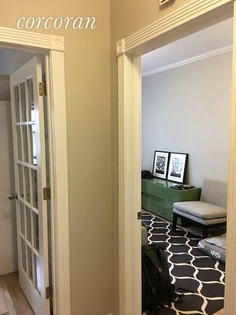 303 Lux Ave, Cincinnati, OH 45216 photo 7