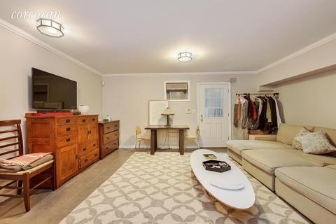 303 Lux Ave, Cincinnati, OH 45216 photo 9