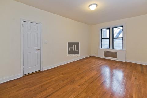 1567 Mandarin Rd, Forest Park, OH 45240 photo 4