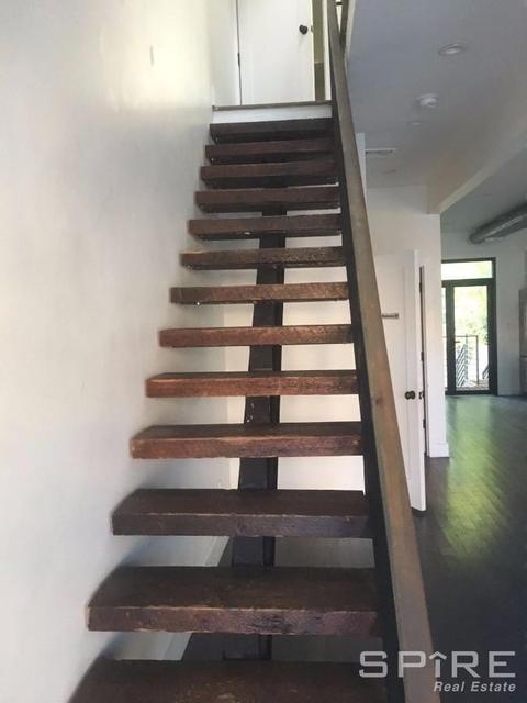 884 Surrey Trl, Cincinnati, OH 45245 photo 7